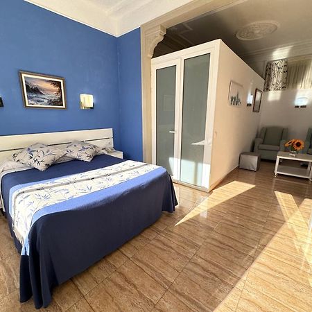 Hostal Ramos Barcelona Eksteriør billede