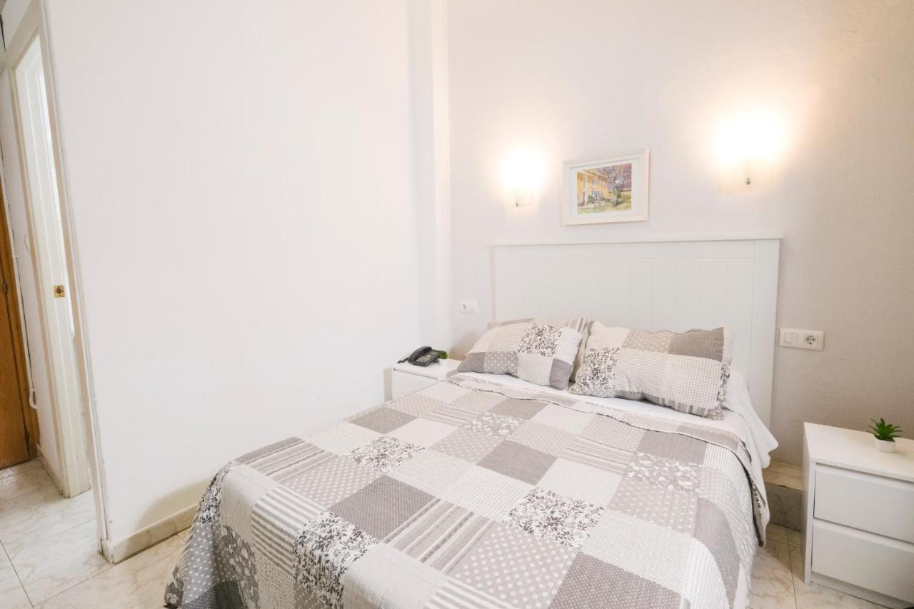Hostal Ramos Barcelona Eksteriør billede