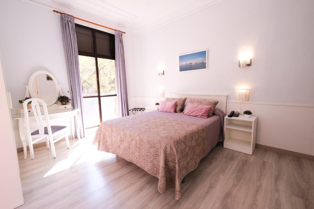 Hostal Ramos Barcelona Eksteriør billede