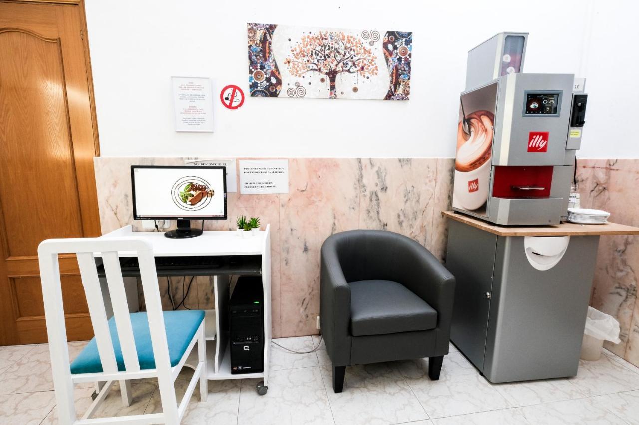 Hostal Ramos Barcelona Eksteriør billede