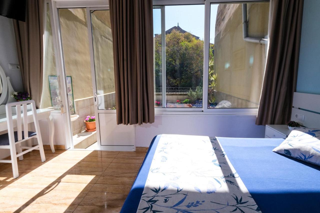Hostal Ramos Barcelona Eksteriør billede