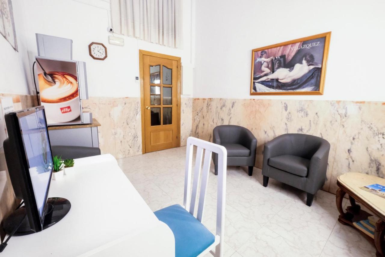 Hostal Ramos Barcelona Eksteriør billede
